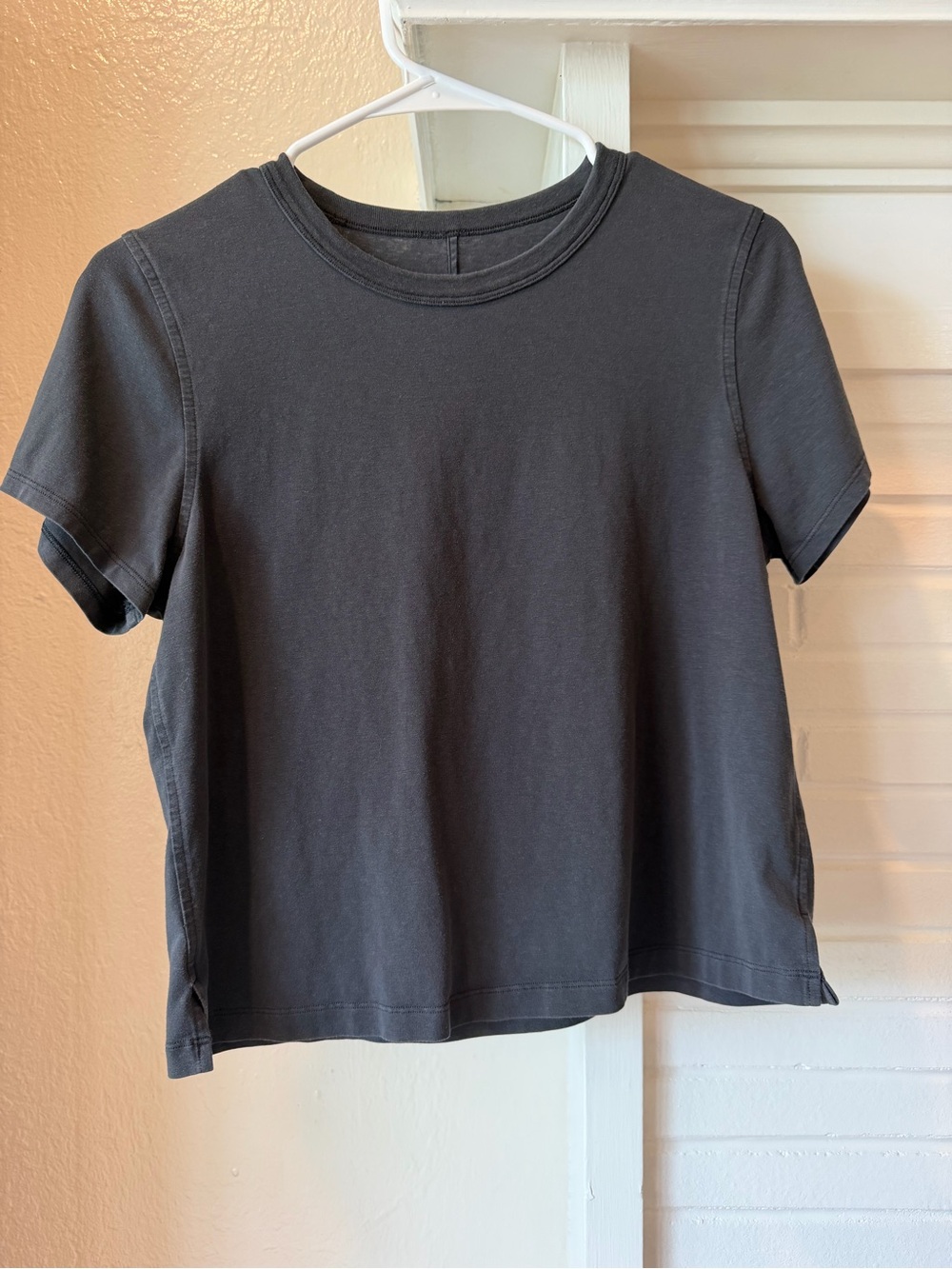 Lululemon Black Crewneck Short Sleeve Pima Cotton Tee Women’s Medium 8/10